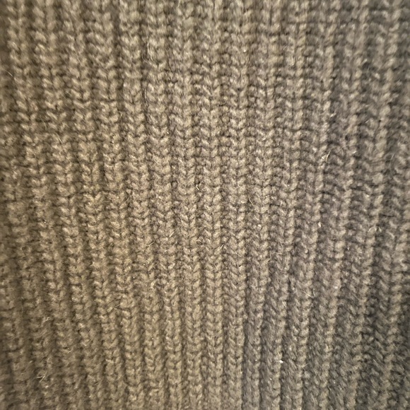 SOLD Babaa 100% Eco Wool Sweater - Picture 8 of 12